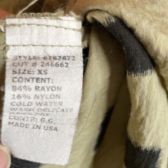 CUT LOOSE Button Front Blouse XS Black Olive Geometric Long Sleeve Top - Picture 11 of 11